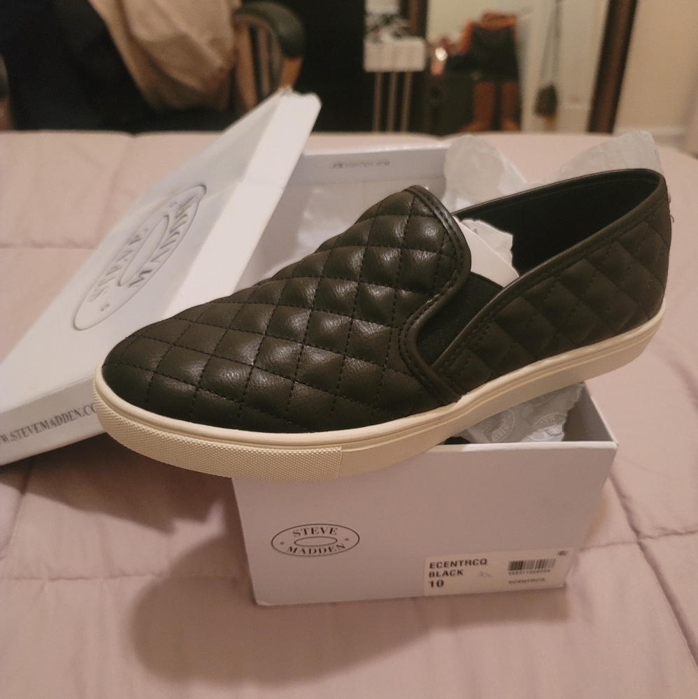 NEW Steve Madden Shoe size 10